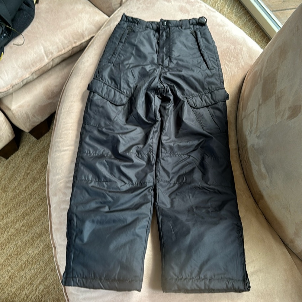 Boys black snow ski pants with pockets size medium AQ